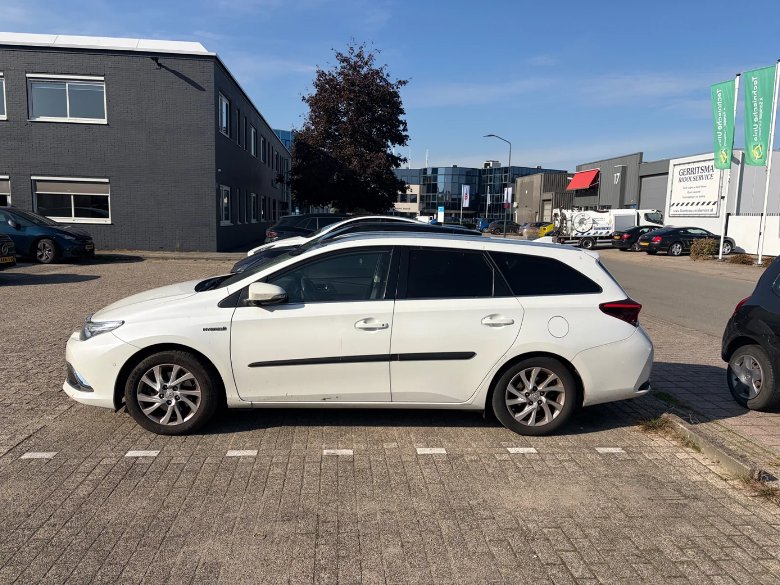 Toyota Auris (2015) — foto 1