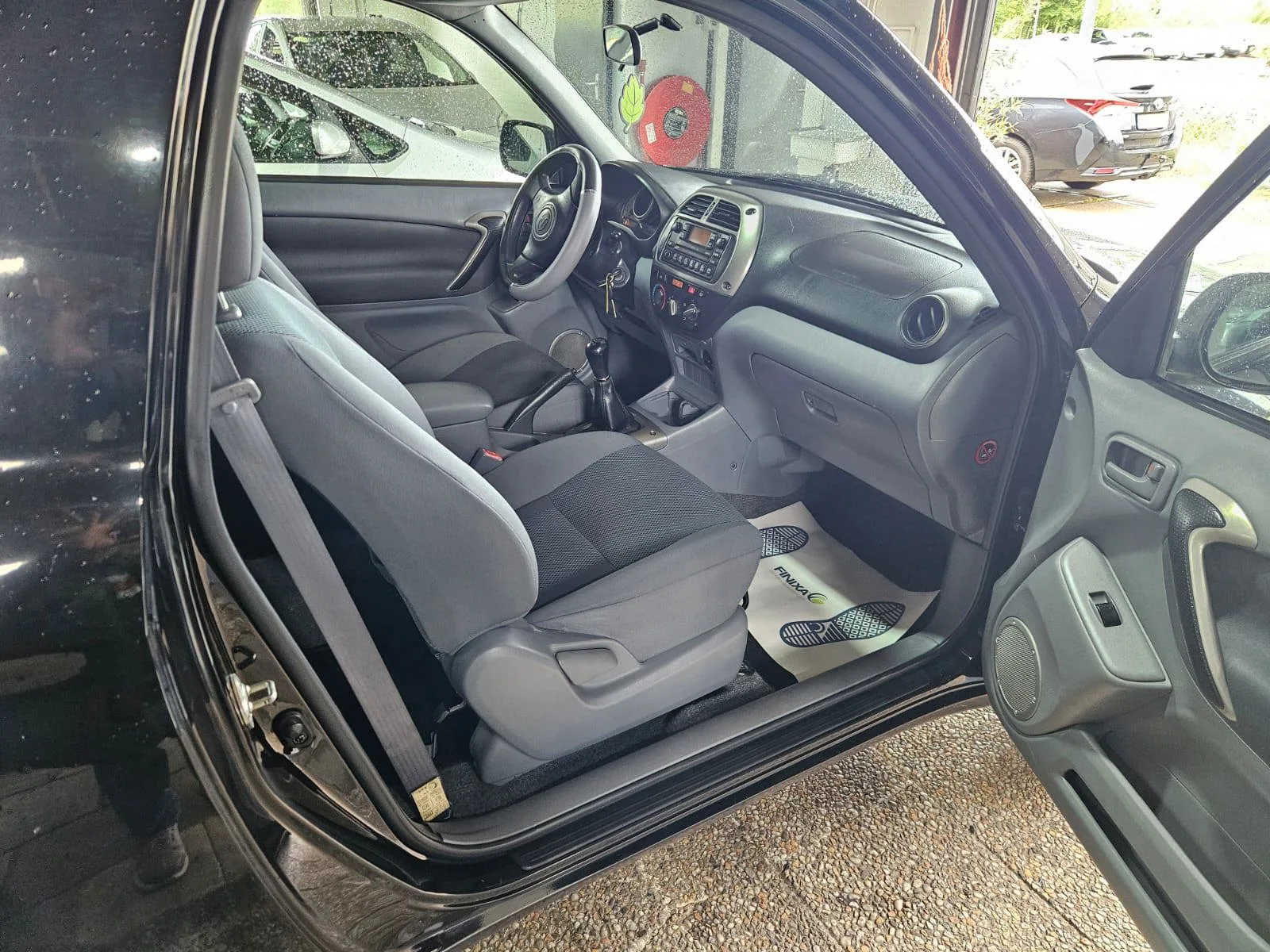 Toyota RAV4 (2003) — foto 1