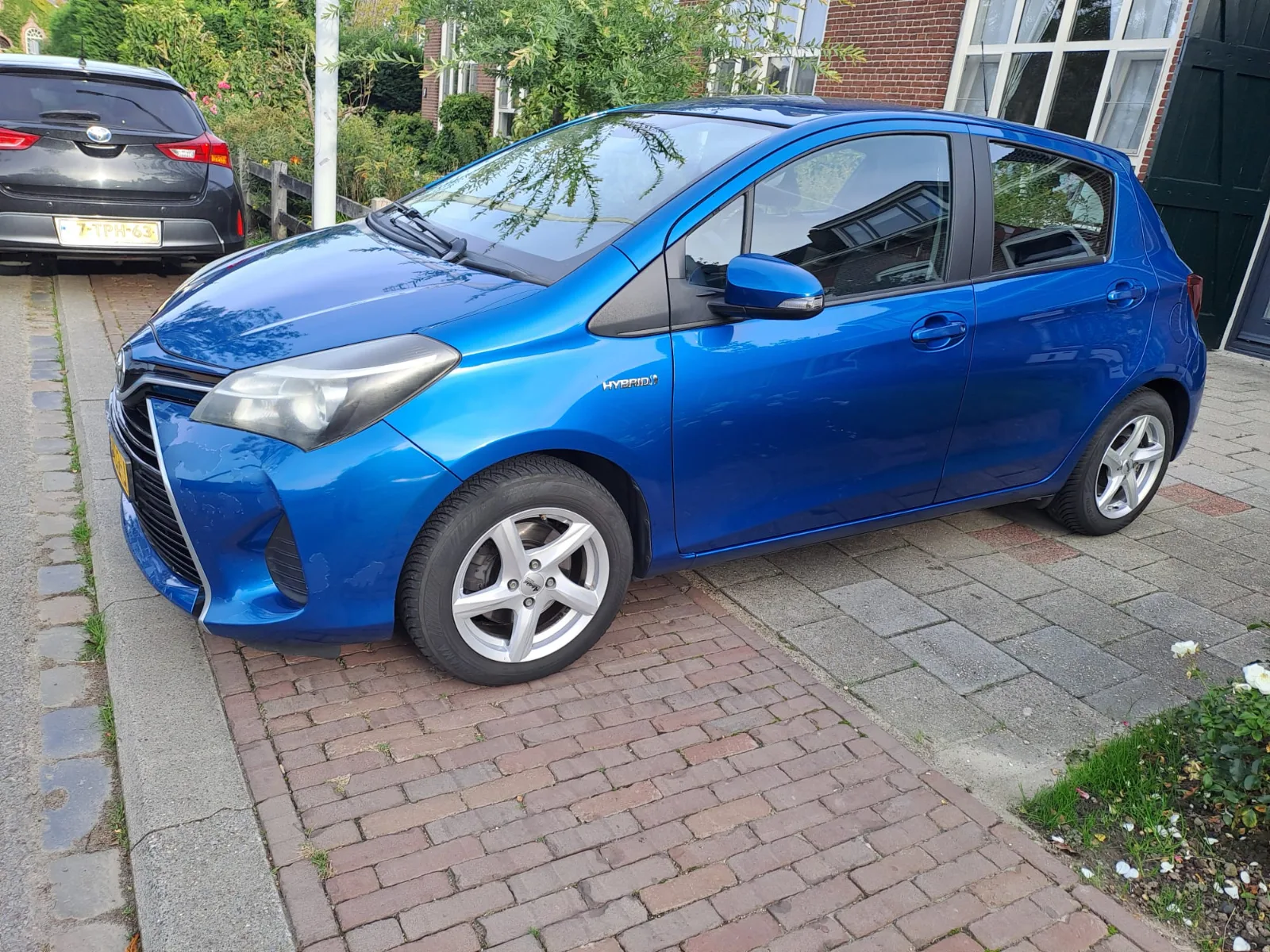 Toyota Yaris (2015) — foto 1