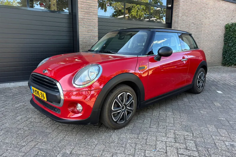 MINI One (2014)