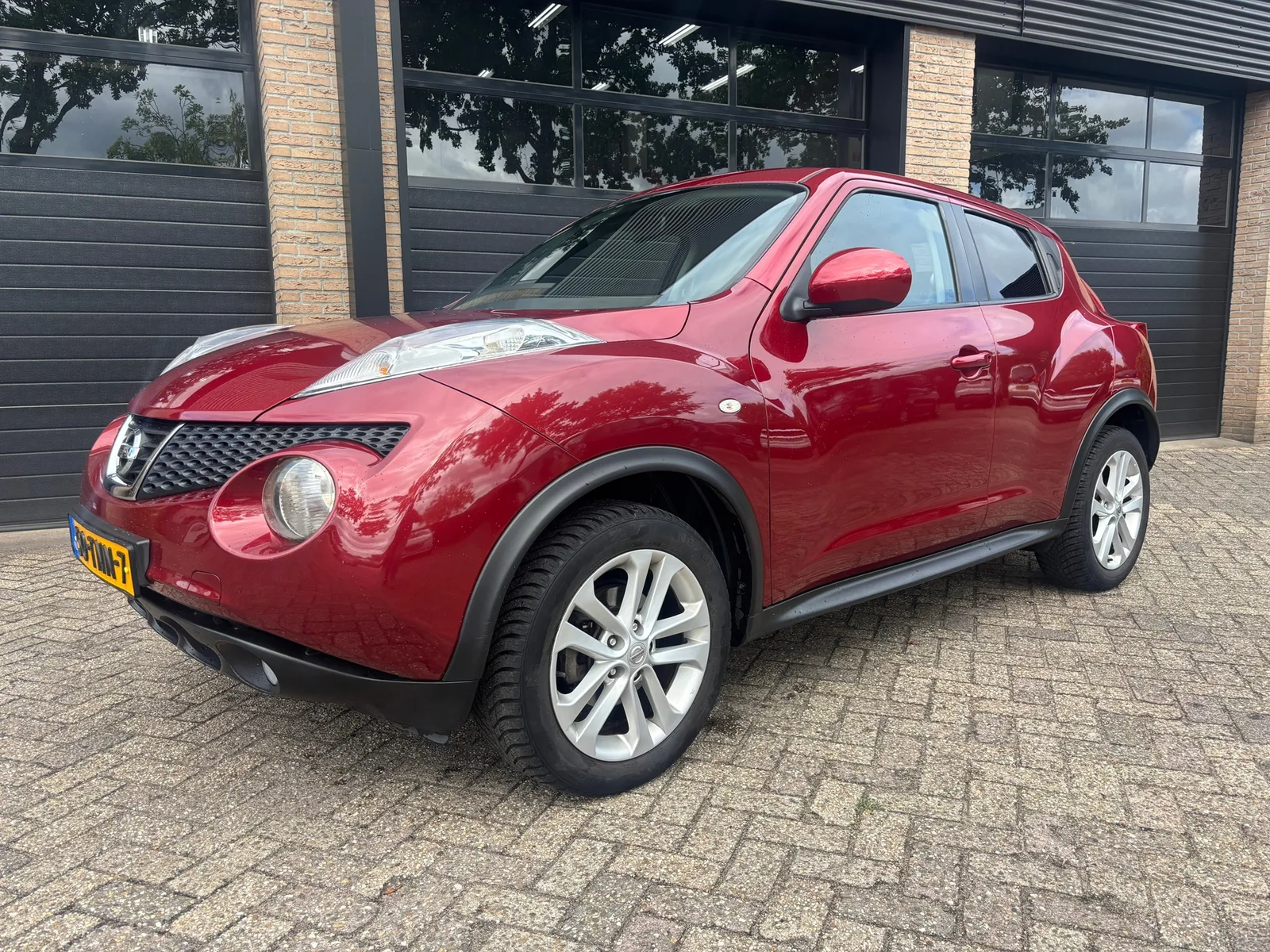 Nissan Juke (2012) — foto 1