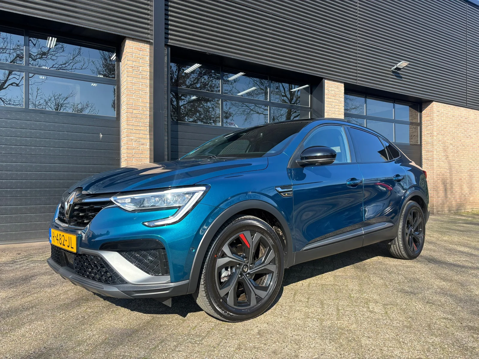 Renault Arkana (2022) — foto 1