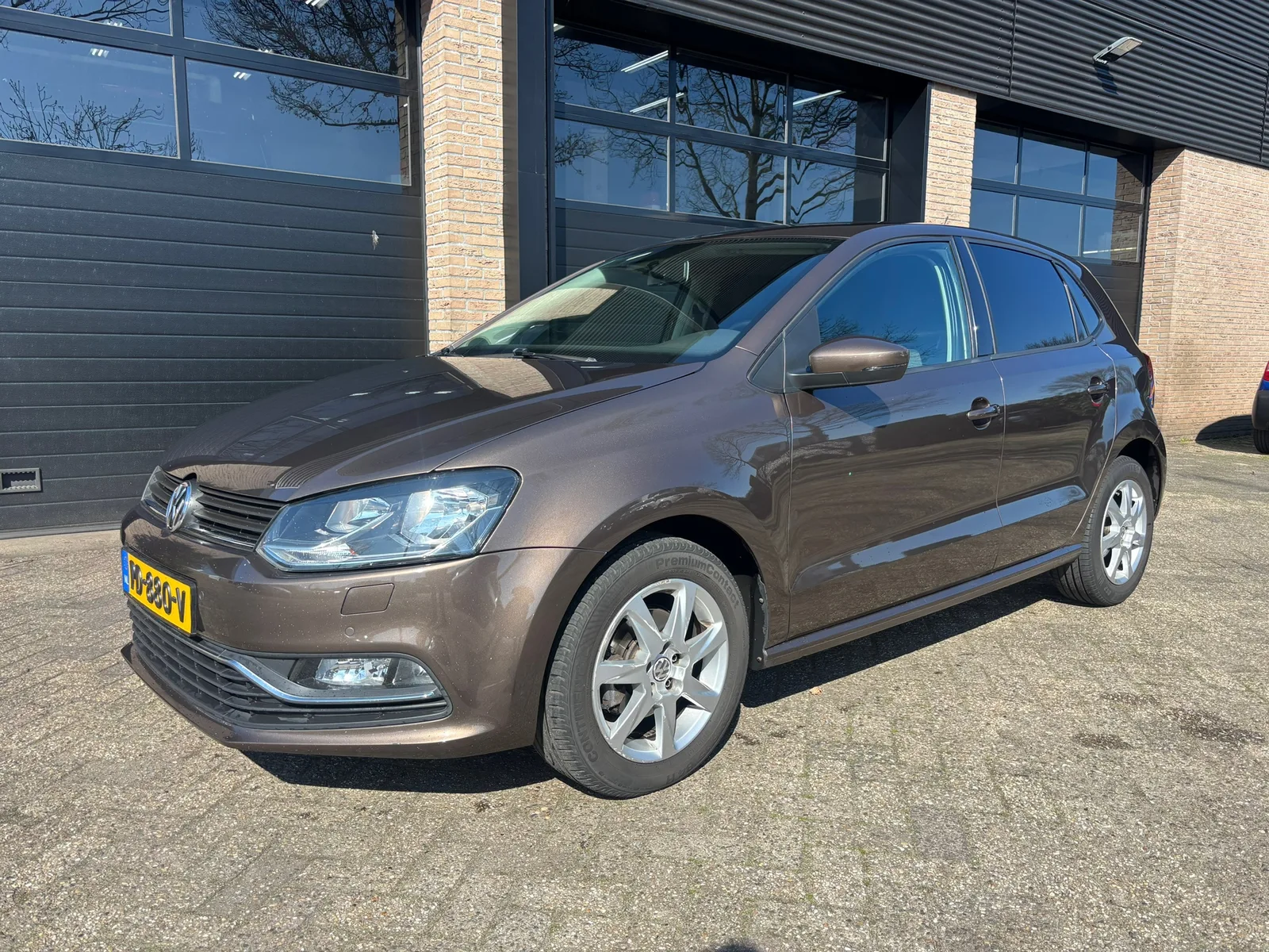 Volkswagen Polo (2016) — foto 1