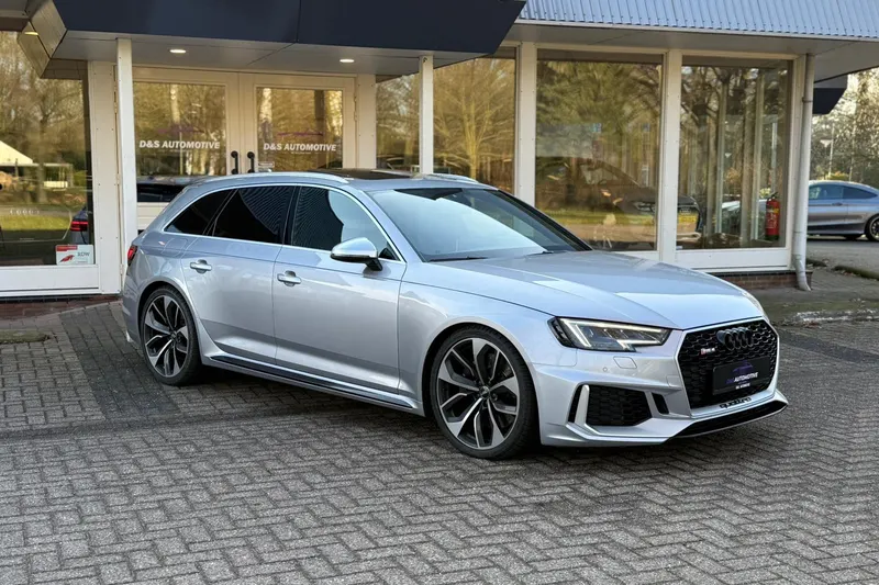 Audi RS 4 (2018)