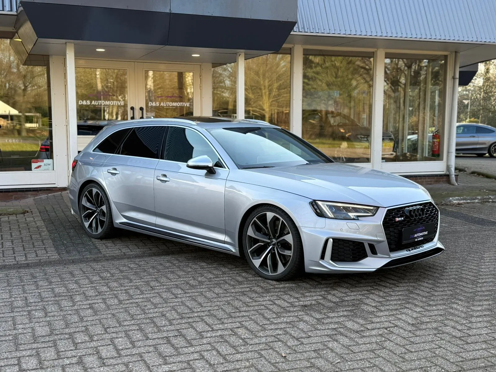 Audi RS 4 (2018) — foto 1