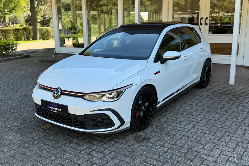 Volkswagen Golf (2022)