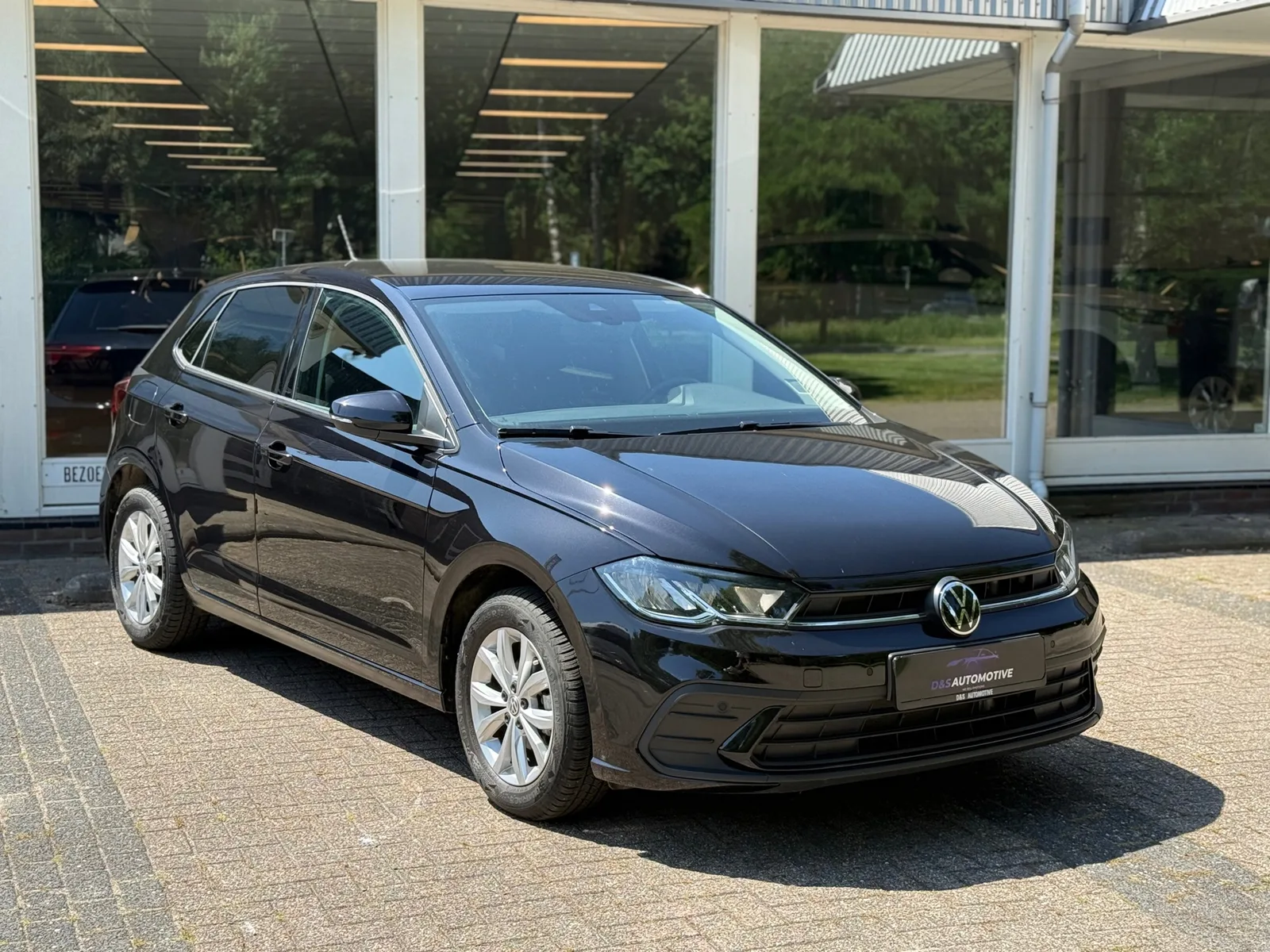 Volkswagen Polo (2023) — foto 1