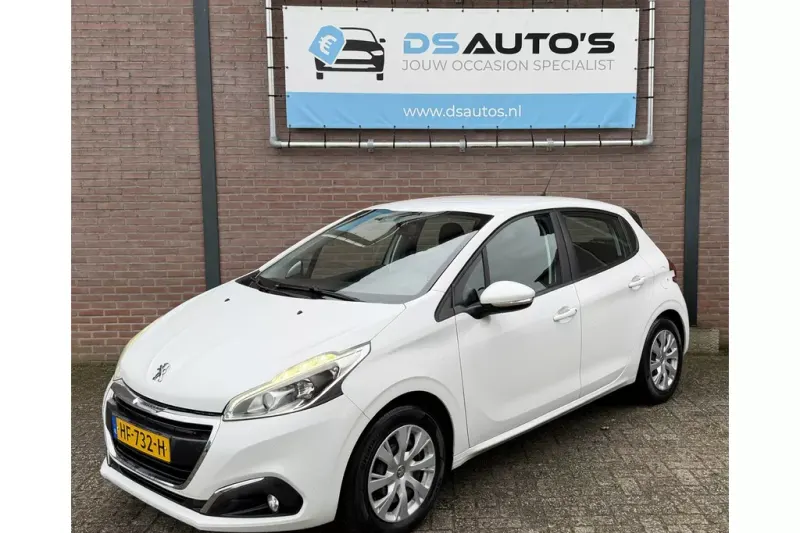 Peugeot 208 (2015)