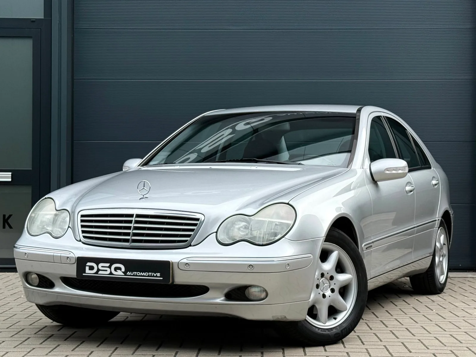 Mercedes-Benz C-Klasse (2004) — foto 1