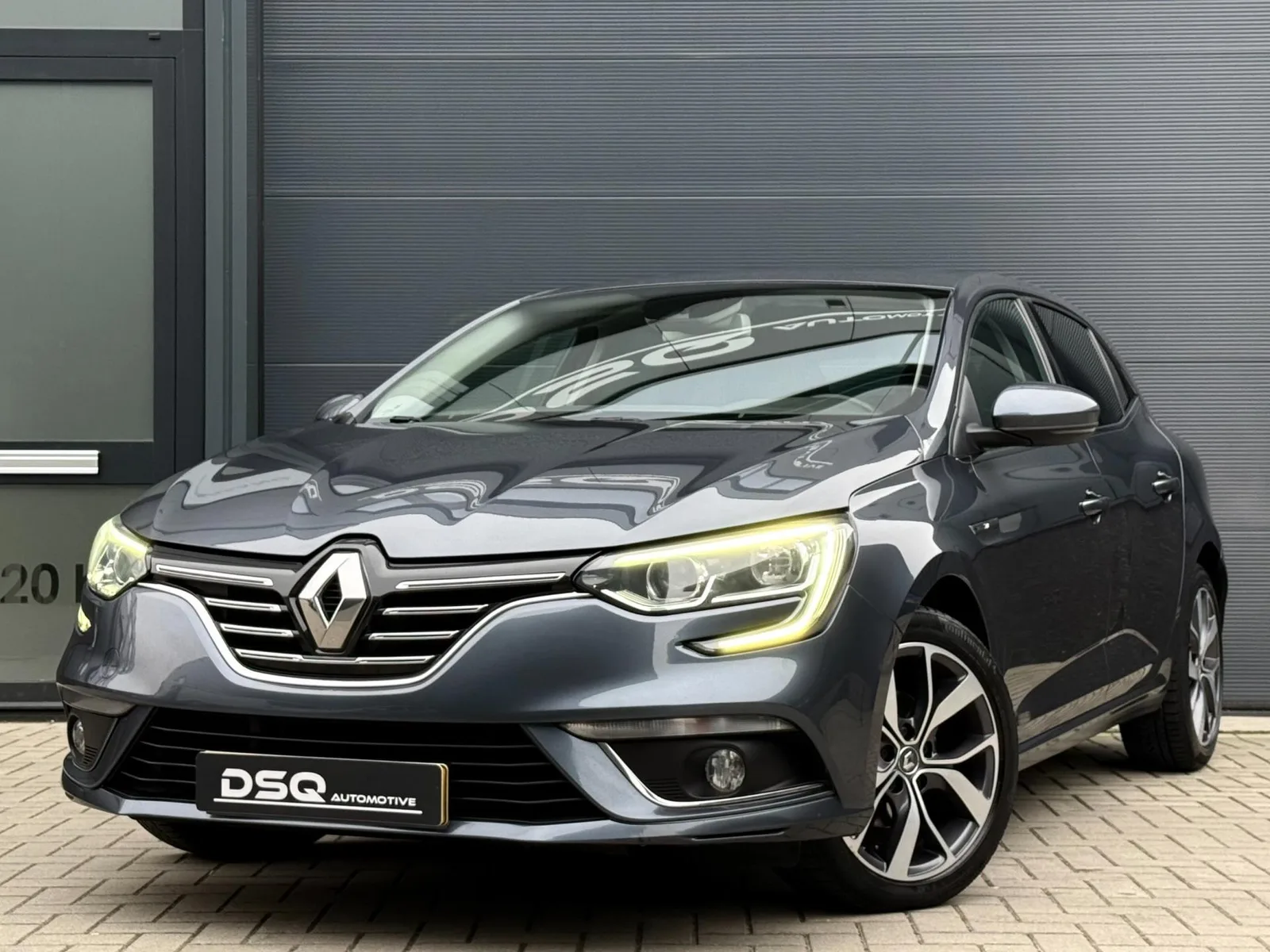 Renault Mégane (2016) — foto 1