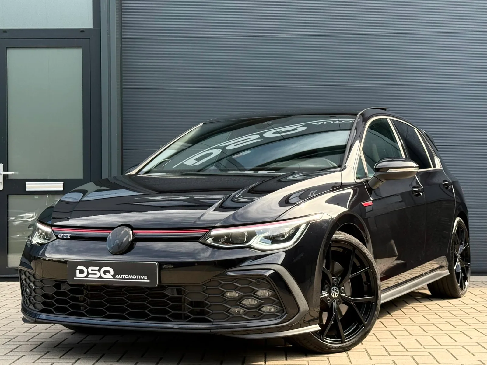 Volkswagen Golf (2021) — foto 1