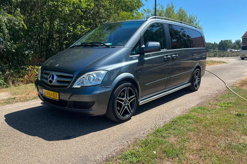 Mercedes-Benz Viano (2011)
