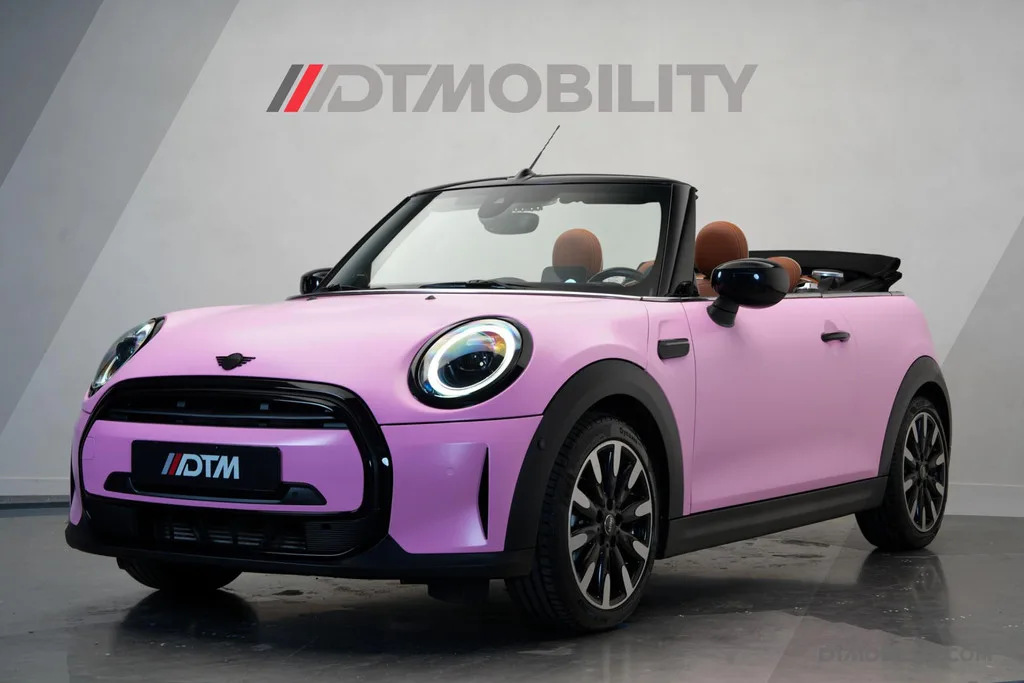 MINI Cabrio (2023) — foto 1