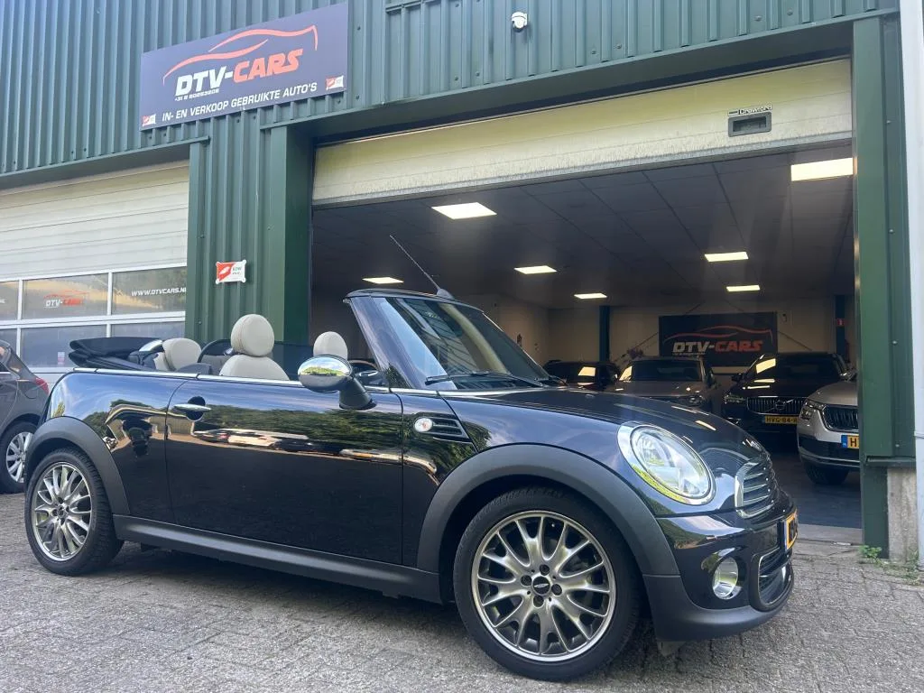 MINI Cabrio (2013) — foto 1