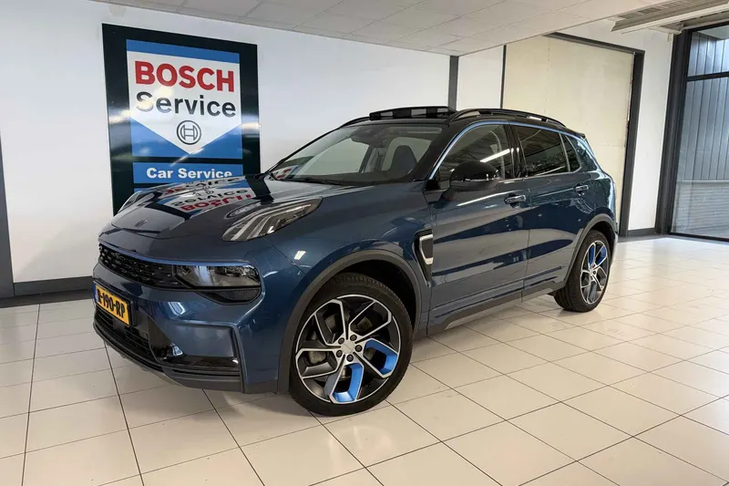 Lynk & Co 01 (2022)