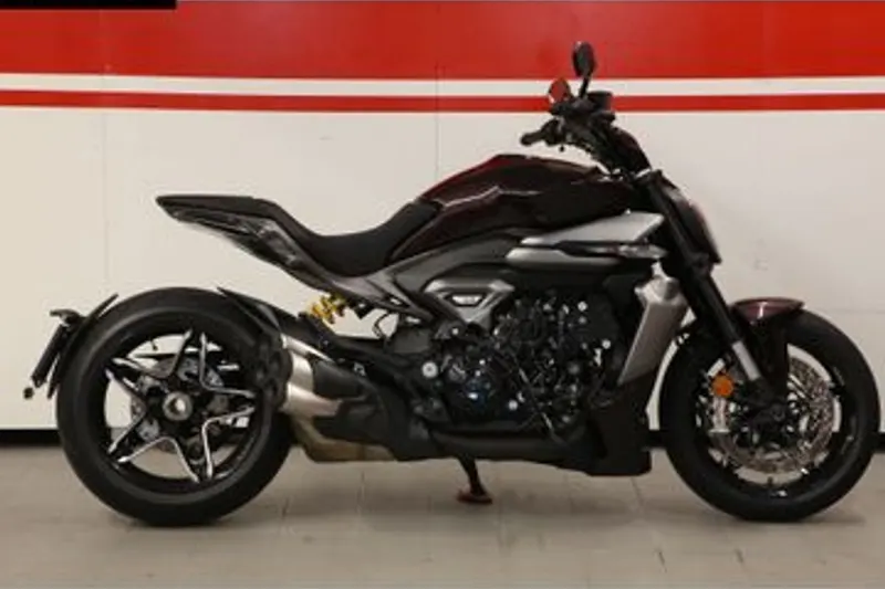 Ducati Xdiavel V4 (2025)
