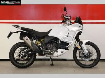 Ducati DesertX (2025) — foto 1