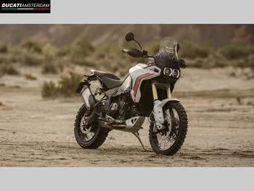 Ducati DesertX V2 (2026) — foto 1