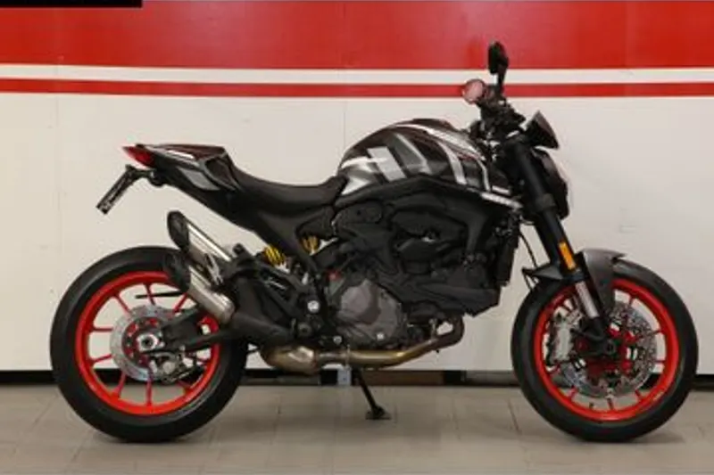 Ducati Monster 937 (2022)