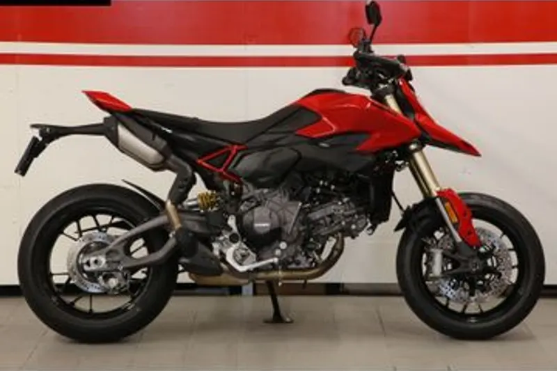 Ducati Hypermotard V2 (2026)