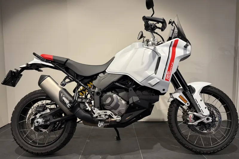 Ducati DesertX (2023)