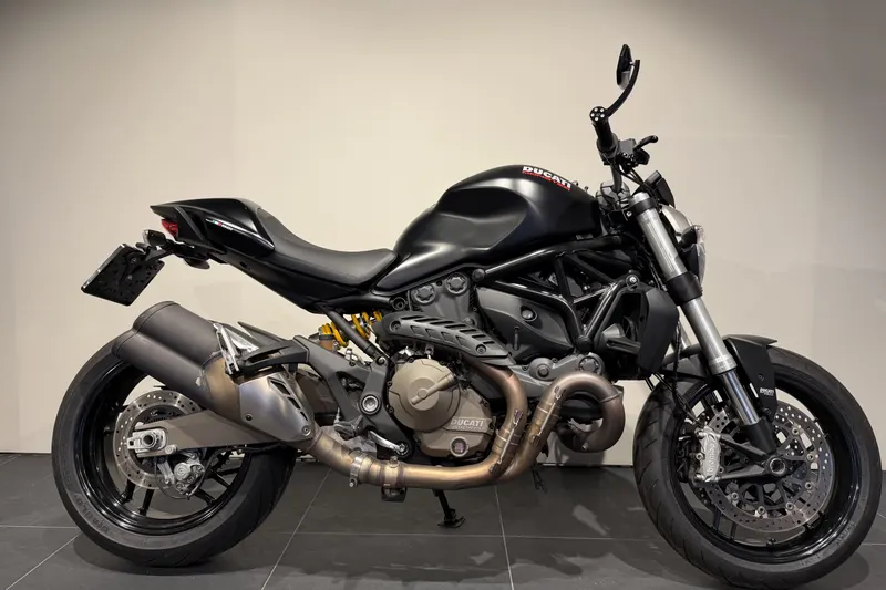 Ducati Monster 821 (2015)