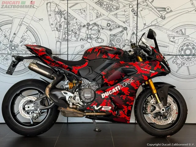 Ducati Panigale V2 S (2026) — foto 1