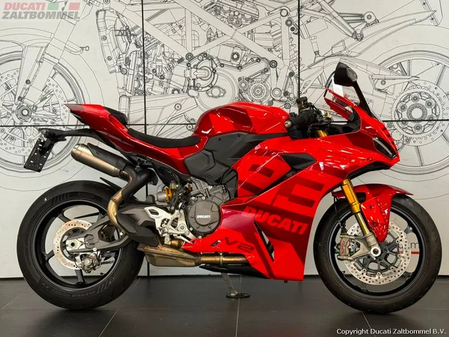Ducati Panigale V2 S (2026) — foto 1
