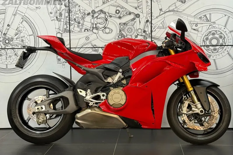 Ducati Panigale V4S (2024)
