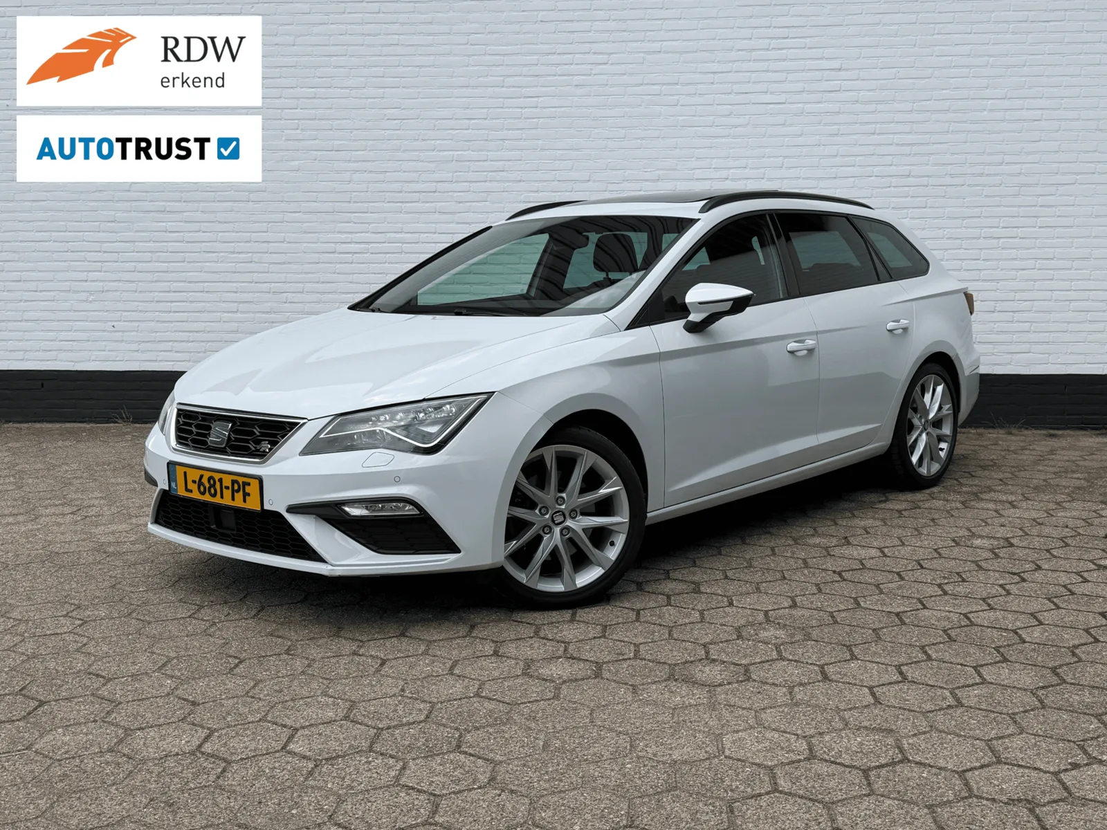 SEAT Leon (2017) — foto 1