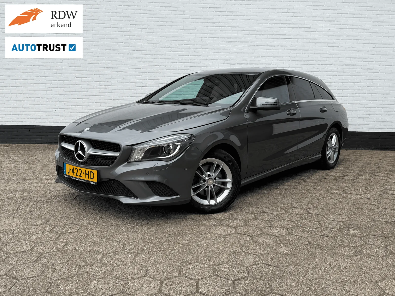 Mercedes-Benz CLA180 Shooting Brake (2016) — foto 1