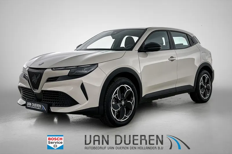 Alfa Romeo Junior (2025)