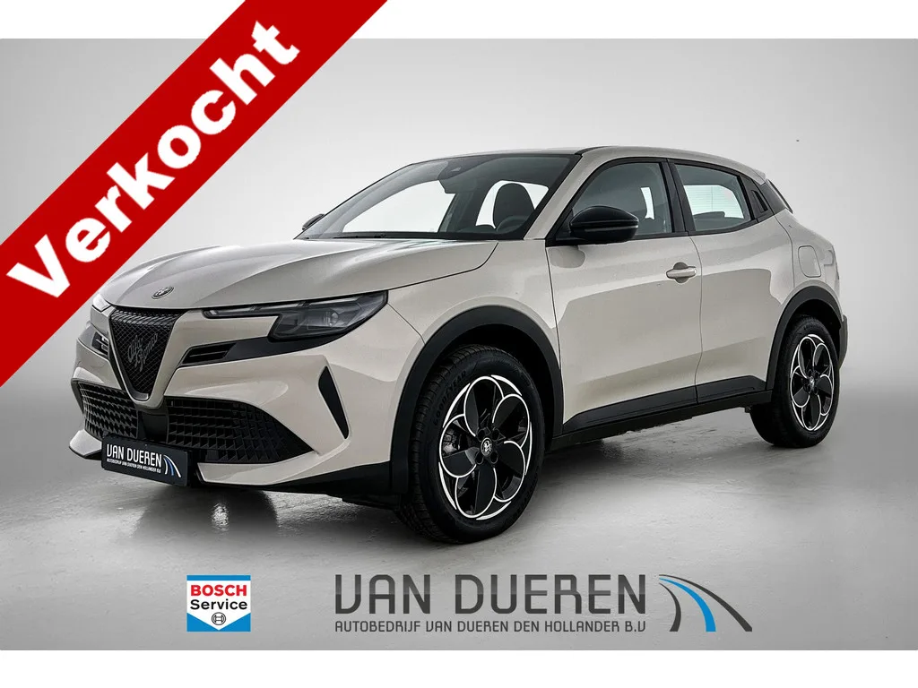 Alfa Romeo Junior (2025) — foto 1