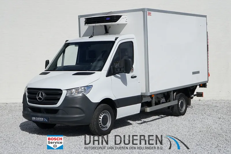Mercedes-Benz Sprinter (2023)