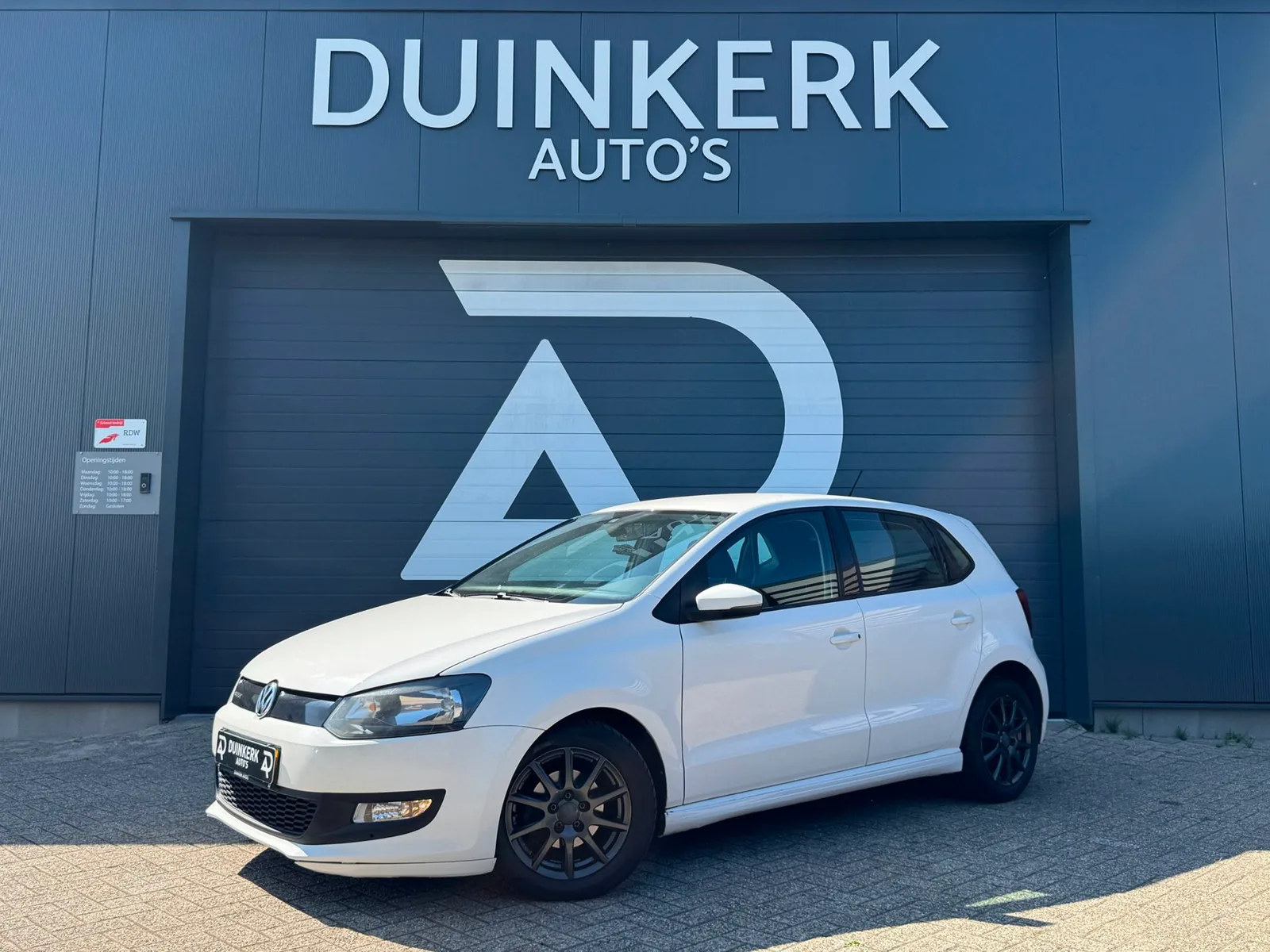 Volkswagen Polo (2014) — foto 1