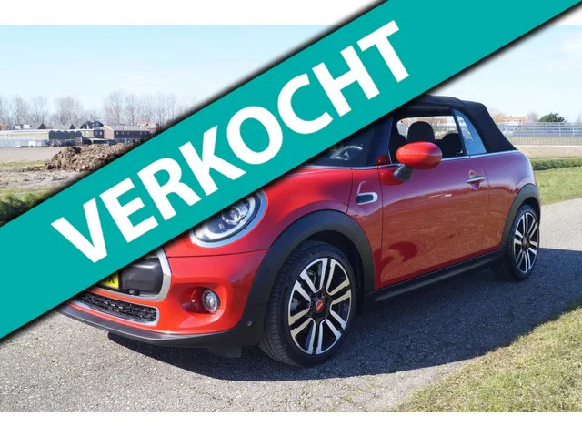 MINI Cabrio (2020) — foto 1