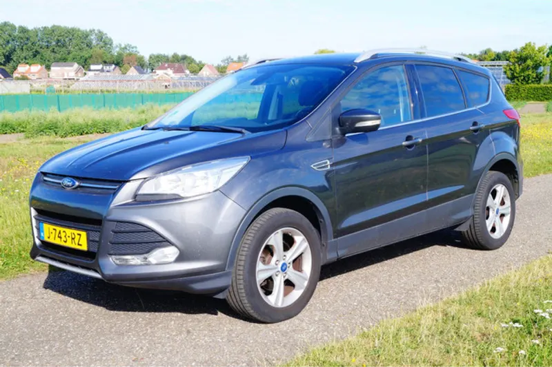 Ford Kuga (2015)