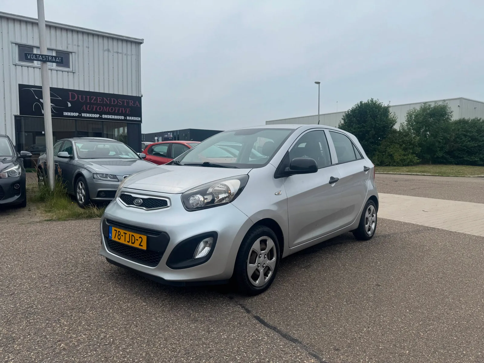 Kia Picanto (2012) — foto 1