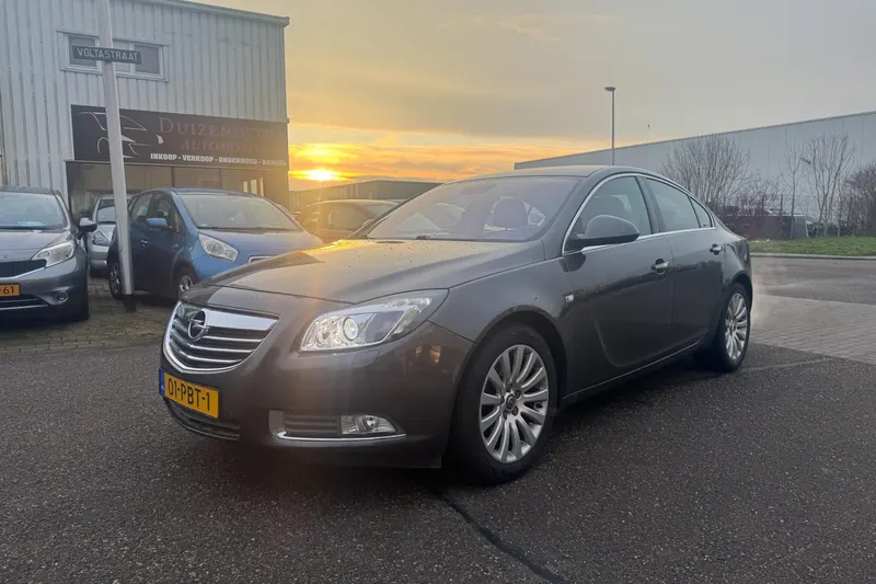 Opel Insignia (2011)