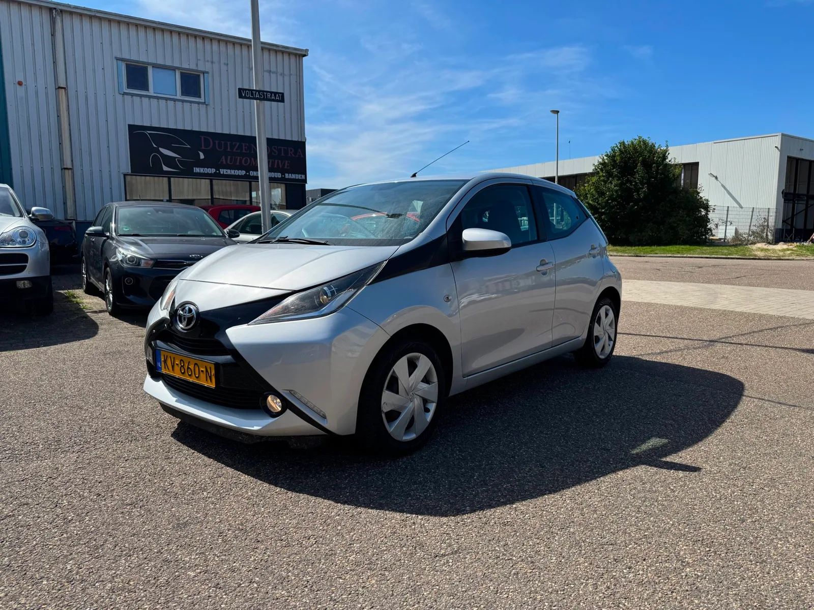 Toyota Aygo (2016) — foto 1