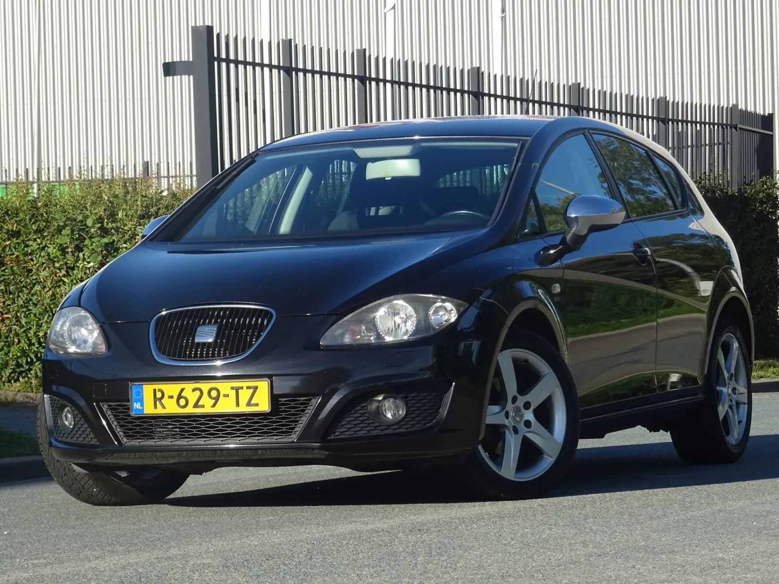 SEAT Leon (2009) — foto 1