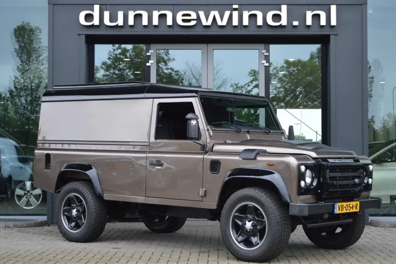 Land Rover Defender (2013)