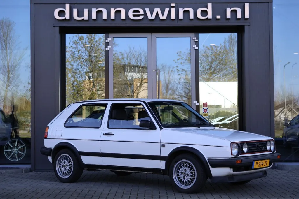 Volkswagen Golf (1988) — foto 1