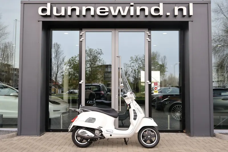 Vespa GTS 300 (2009)