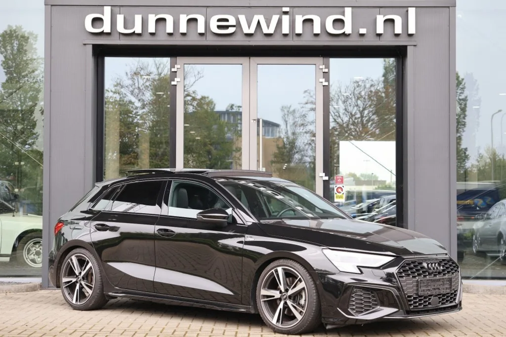 Audi A3 (2022) — foto 1