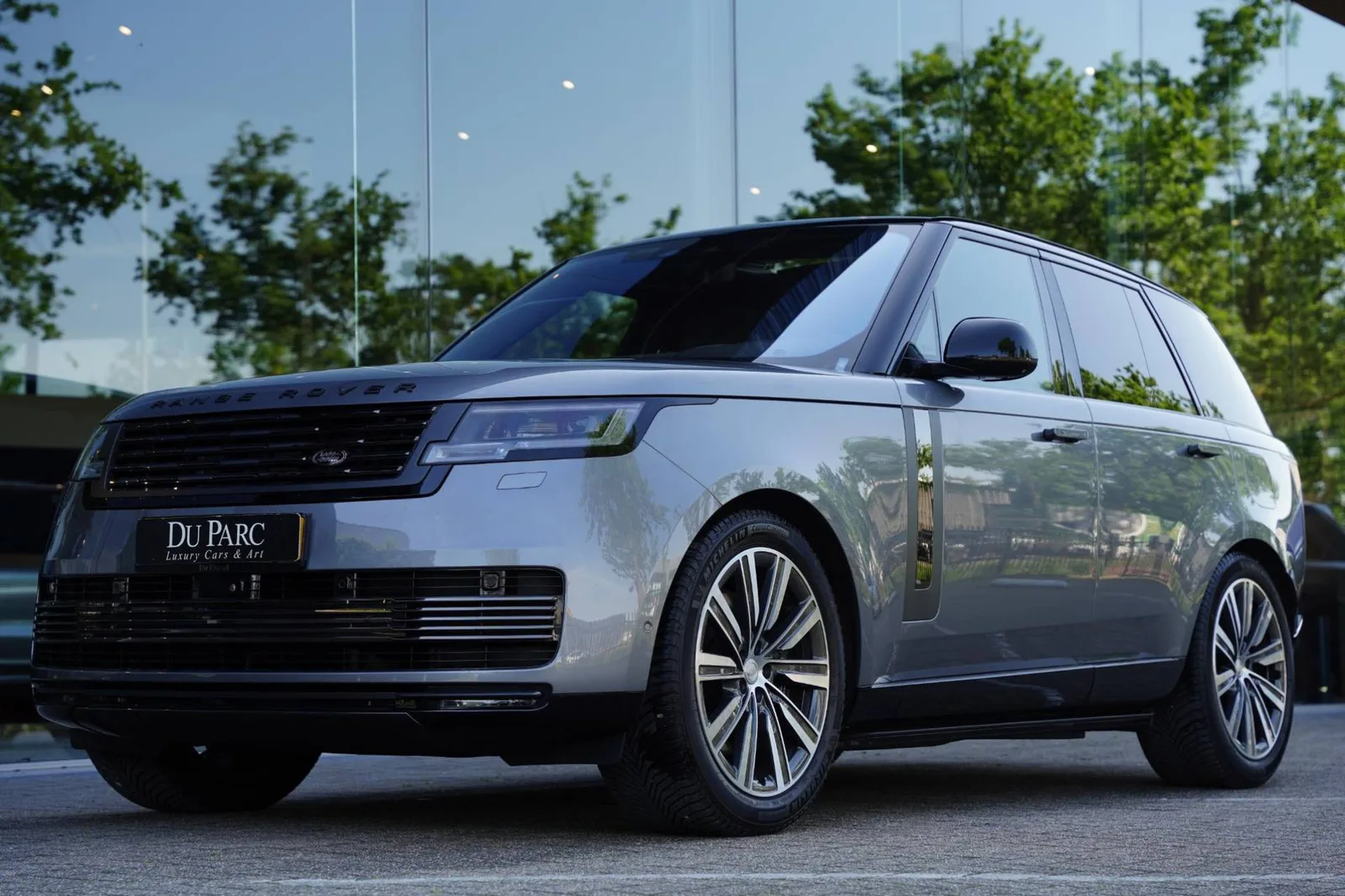 Land Rover Range Rover (2024) — foto 1