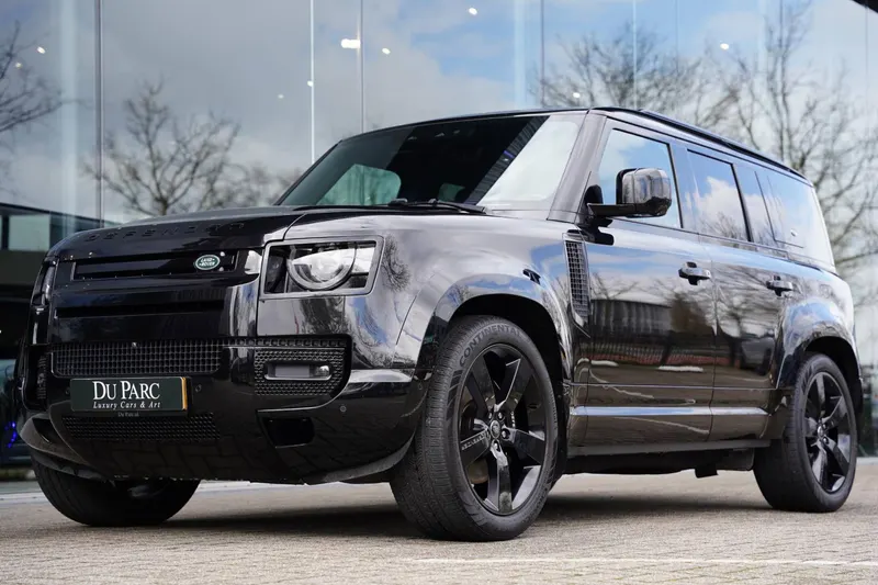 Land Rover Defender (2023)
