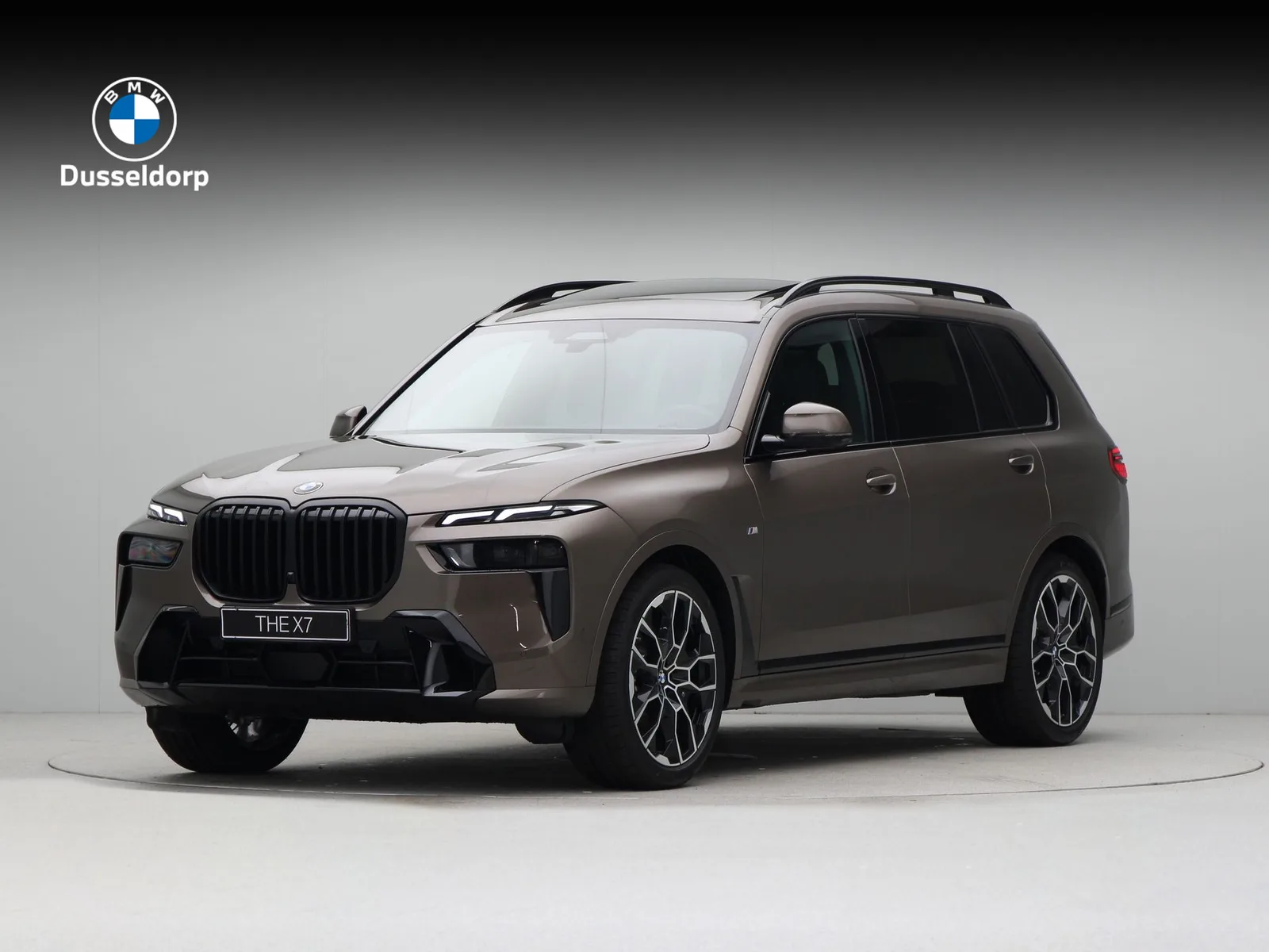 BMW X7 (2026) — foto 1