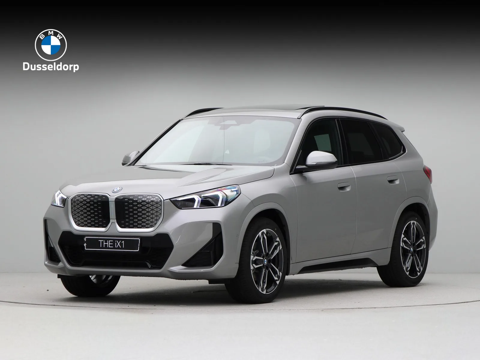 BMW iX1 (2026) — foto 1