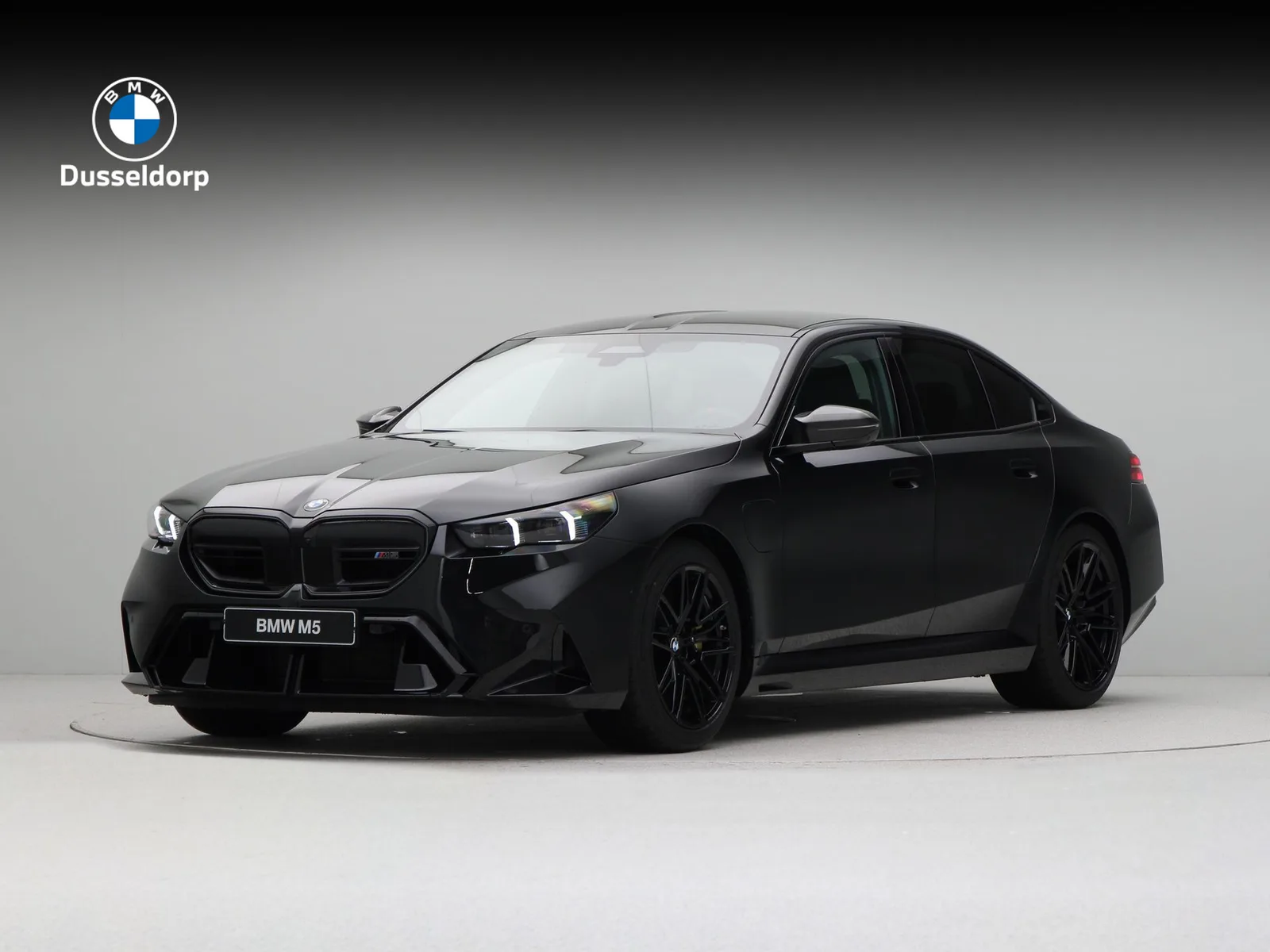 BMW M5 (2026) — foto 1